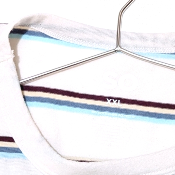 SO | Crewneck | Tshirt | Stripes | Stretchy | Soft | Casual | XXL | Like New - Picture 4 of 5